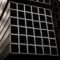 Tubos_quadrados_-_Tubos_de_Aco_Carbono